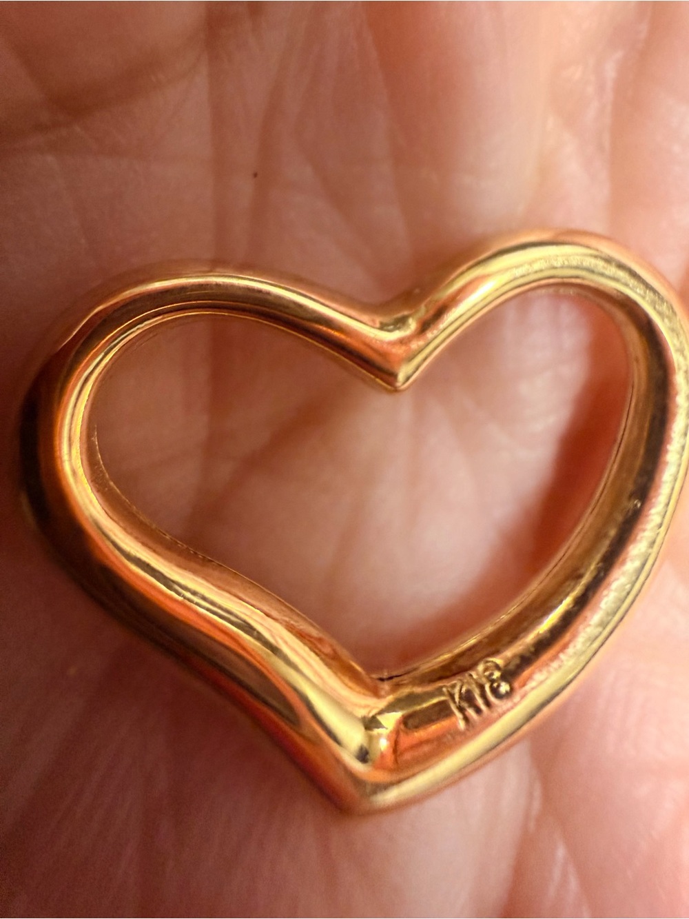 K18 Japan Gold Heart Pendant Charm - Unbranded
1.1 grams